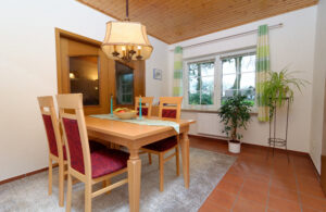 Esszimmer für 4 Personen